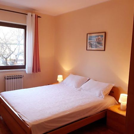 Apartment Maras Пореч Екстер'єр фото