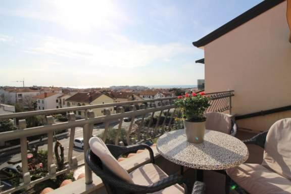 Apartment Maras Пореч Екстер'єр фото