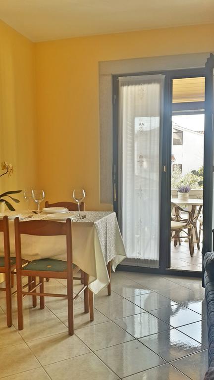 Apartment Maras Пореч Екстер'єр фото
