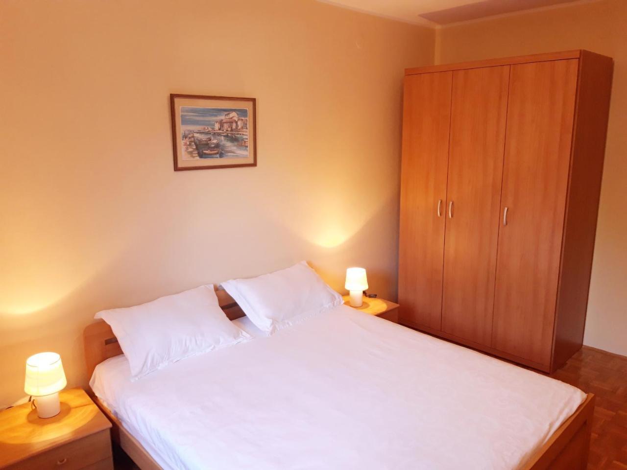 Apartment Maras Пореч Екстер'єр фото